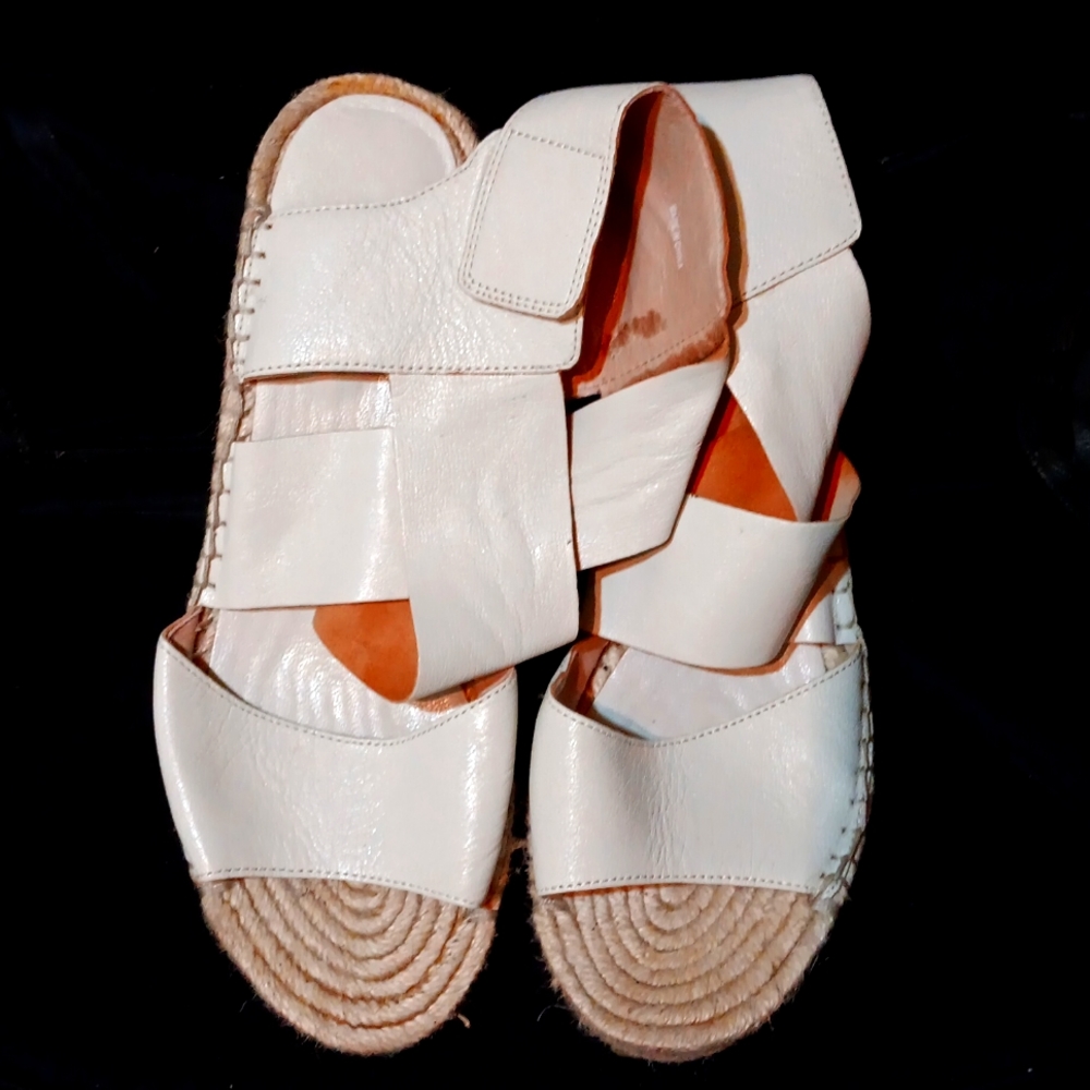 Vintage Eileen fisher white leather strap clogs